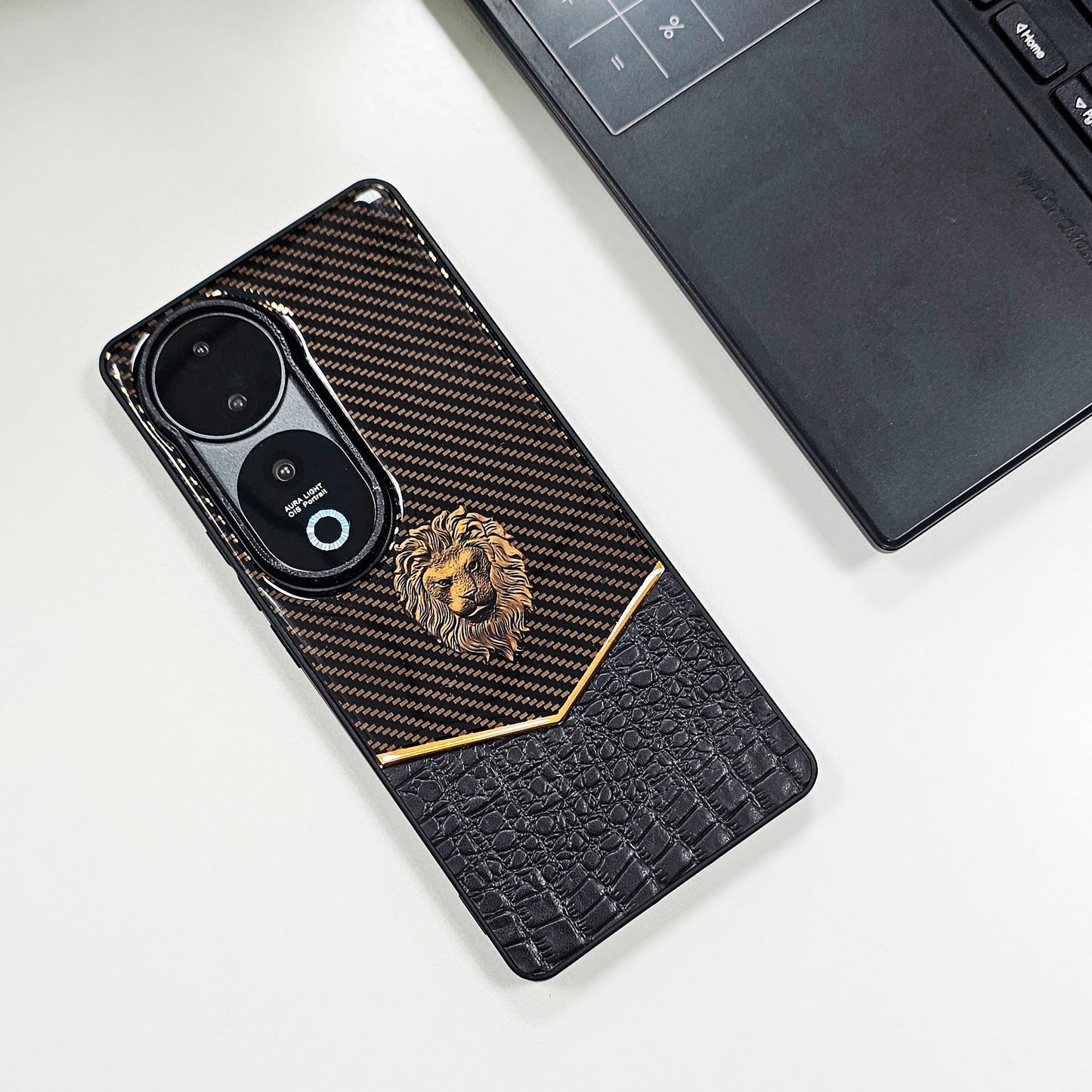 Vivo V40 Pro 5G Luxury Lion Pattern Leather And Liquid Silicone Case