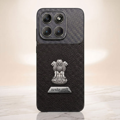 Motorola Edge 70 5G Satyamev Jayate 2-in-1 Emblem Carbon Fiber Leather Phone Case