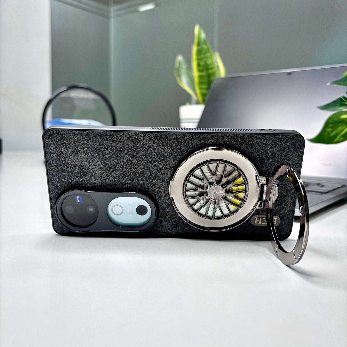 Vivo V40 5G Stress Buster Wheel Skin Feel Scratch Resistant Back Case