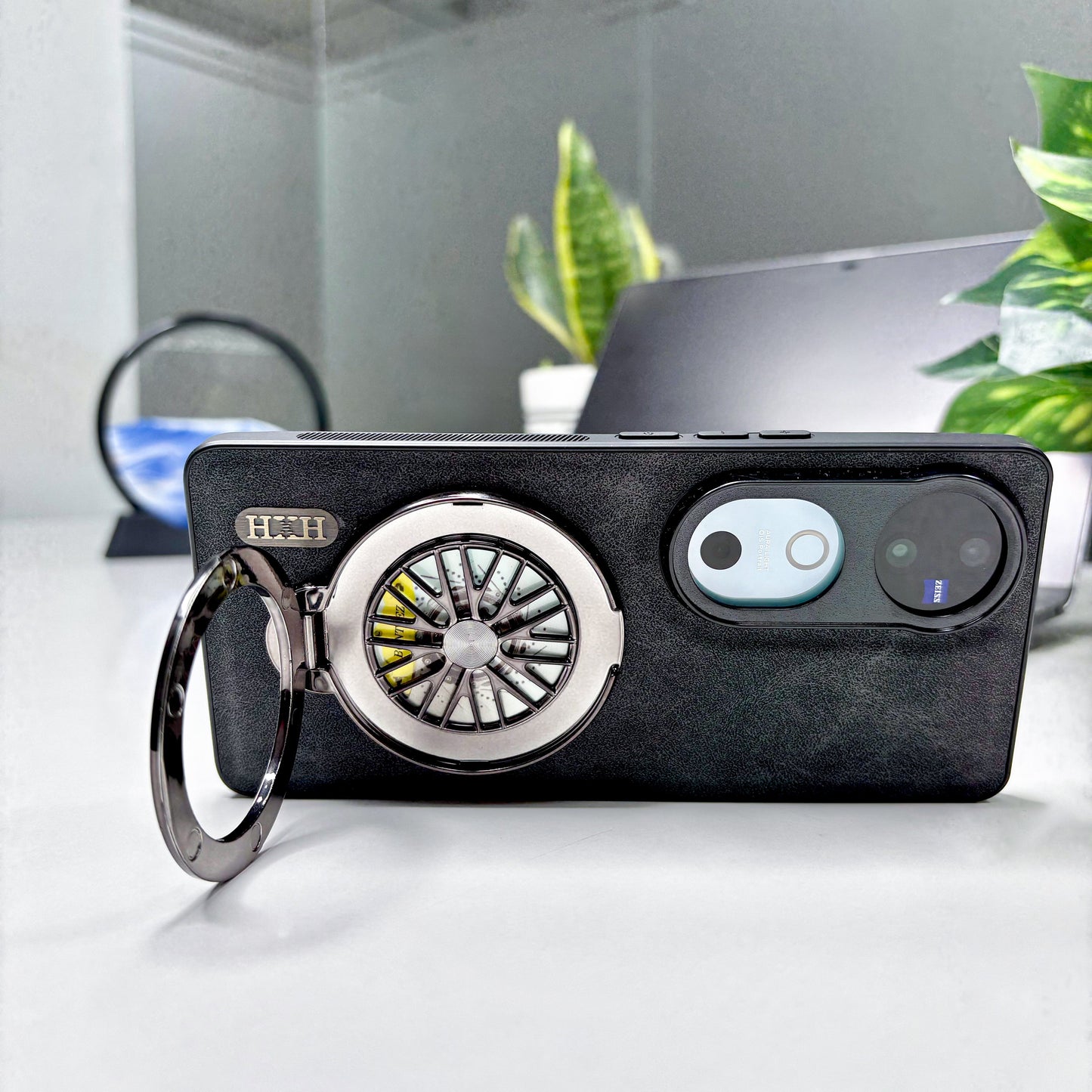 Vivo V40 5G Stress Buster Wheel Skin Feel Scratch Resistant Back Case