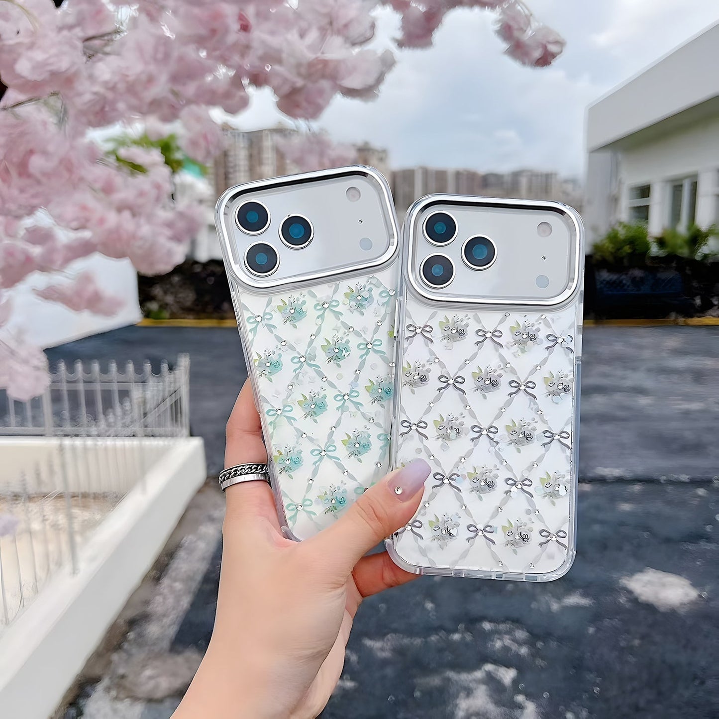 iPhone 17 Pro Max Crystals Swarovski Floral Design Magsafe Case